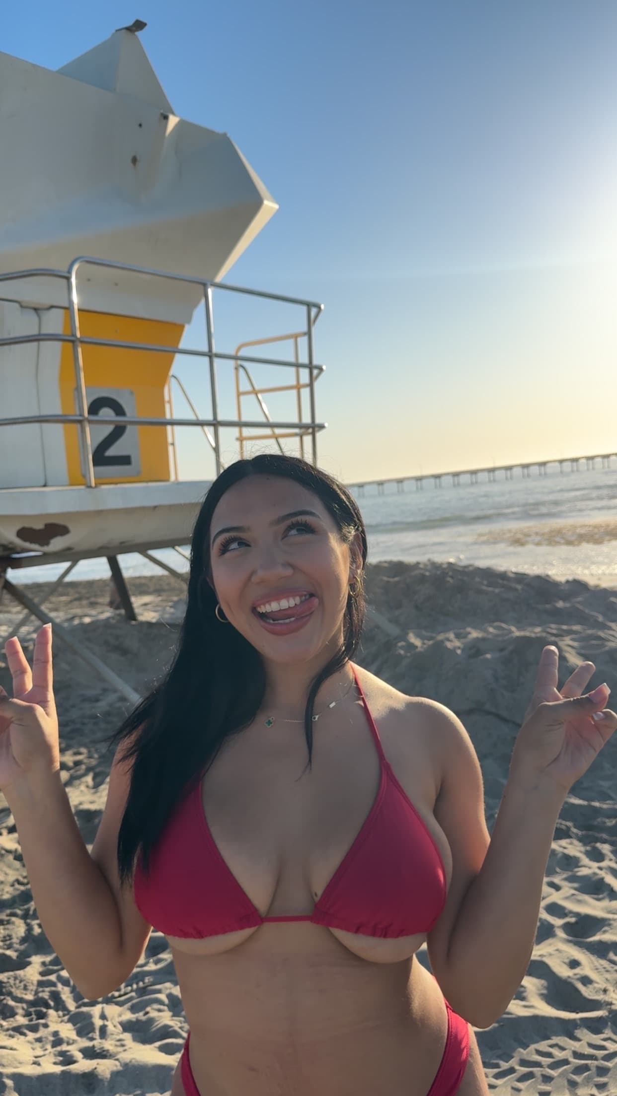 Ali Cruz 💞 — sample content 2