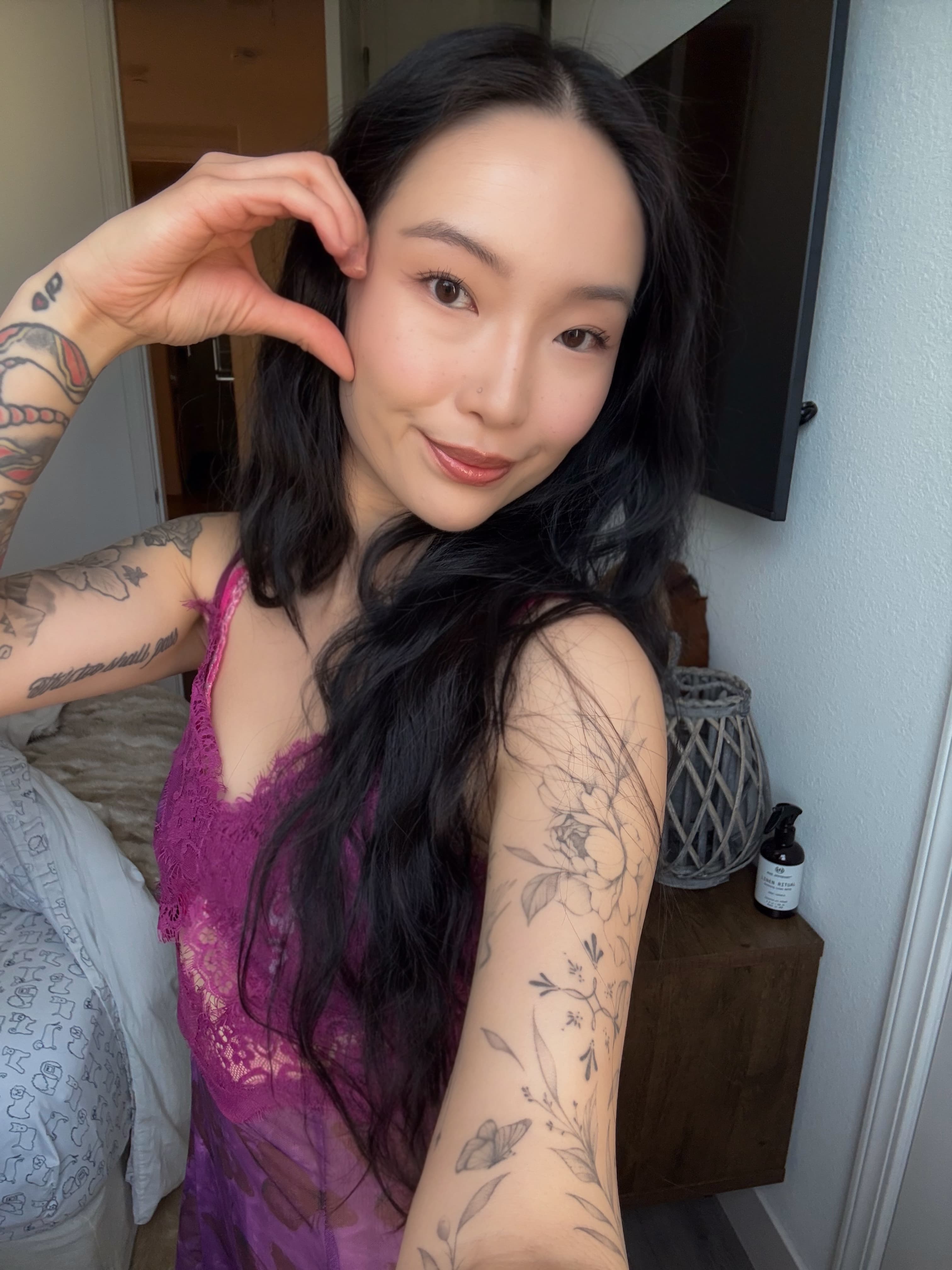 kimi 🖤 — sample content 4