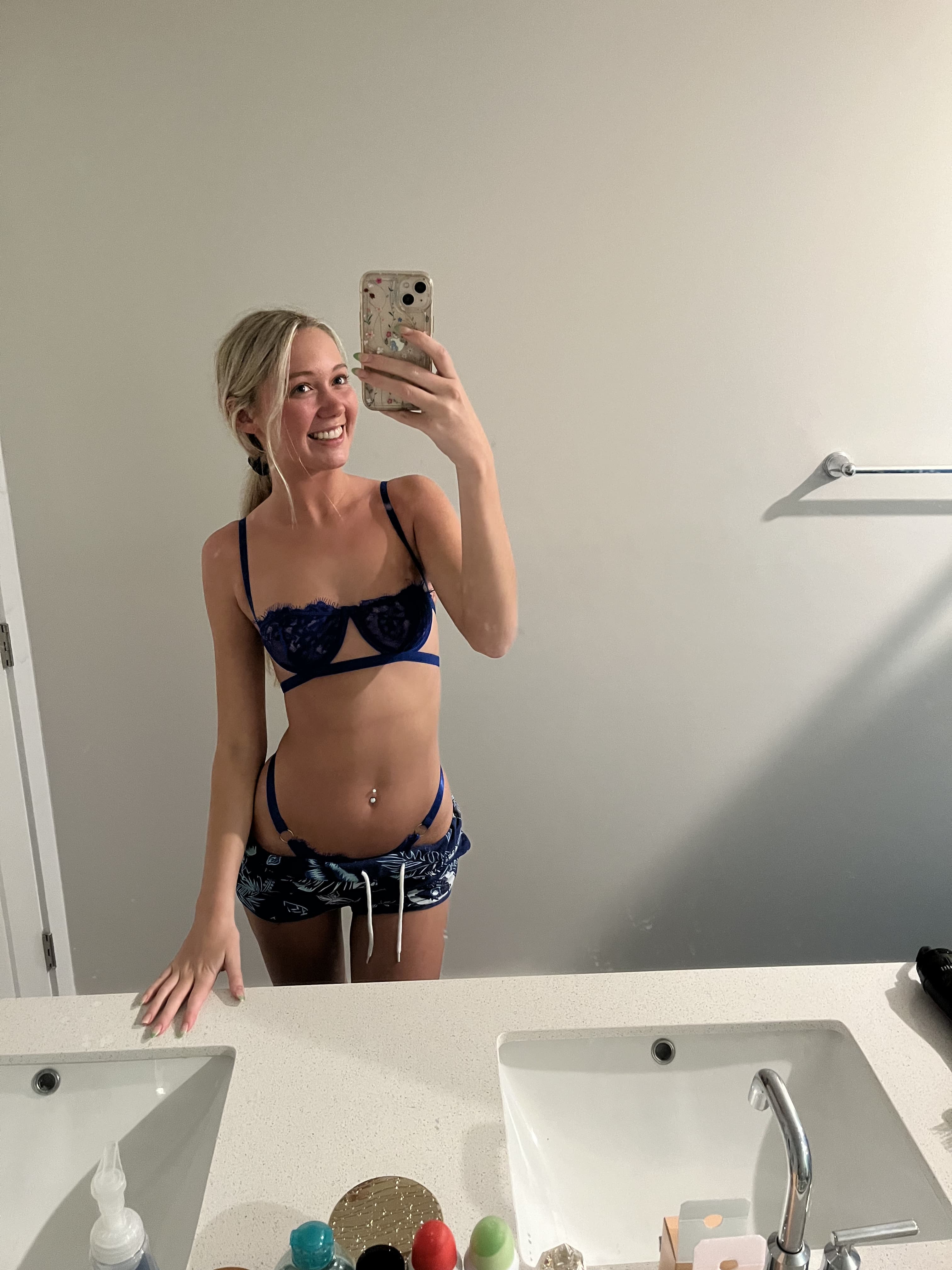 Kayla — sample content 5