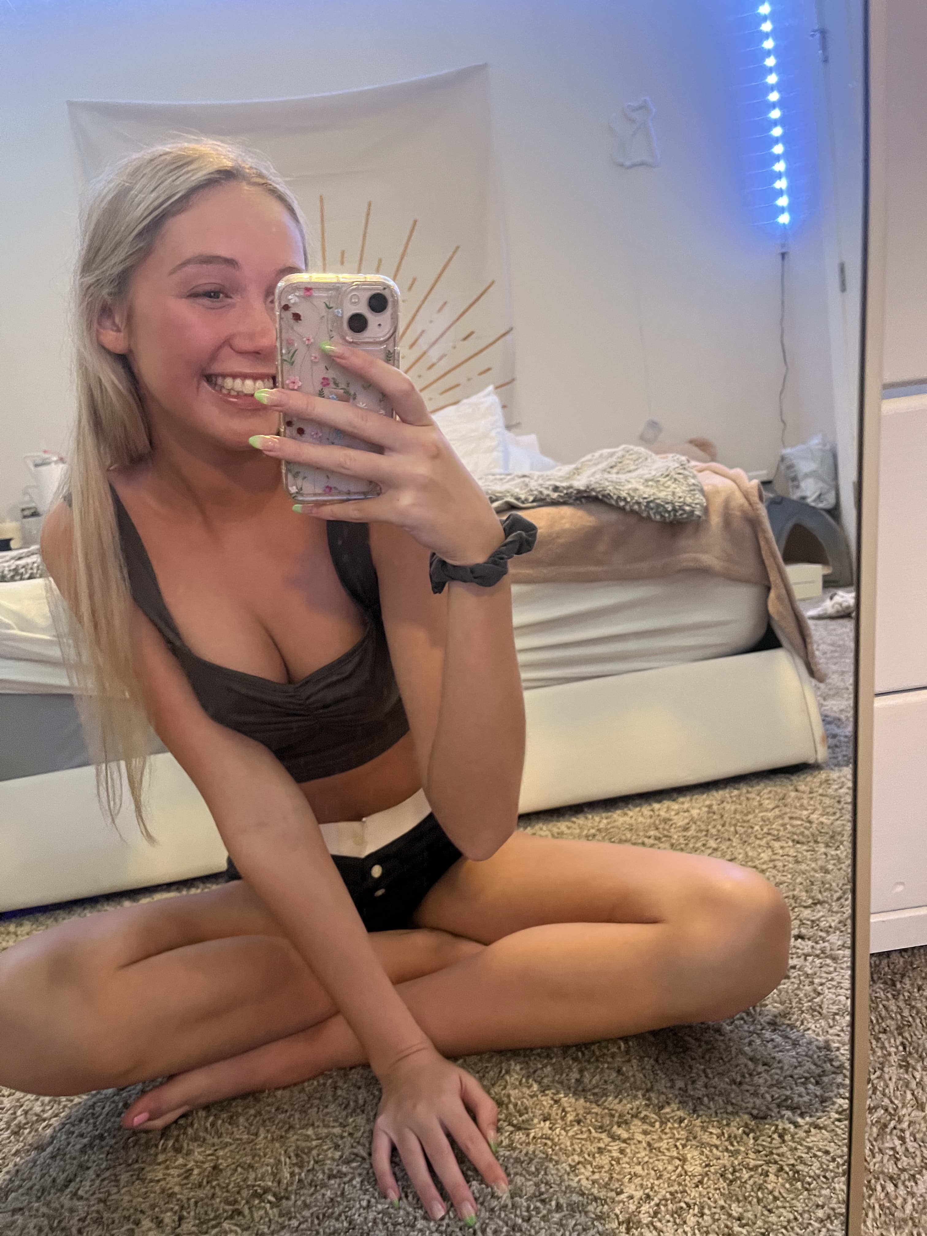 Kayla — sample content 3